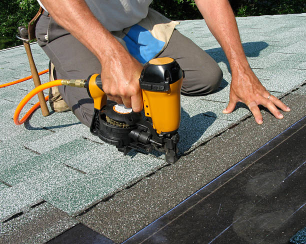 Best Emergency Roof Repair  in Lamont, MI